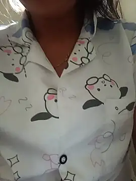 Snapshot of vangkt-cute chatting on July 25, 6:21 am vangkt-cute online show from July 25, 6:21 am