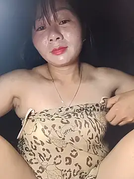 Snapshot of vangkt-cute chatting on June 29, 7:24 pm vangkt-cute online show from June 29, 7:24 pm