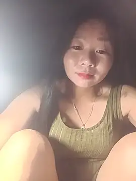 Snapshot of vangkt-cute chatting on July 14, 6:36 pm vangkt-cute online show from July 14, 6:36 pm