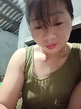 Snapshot of vangkt-cute chatting on July 5, 9:10 pm vangkt-cute online show from July 5, 9:10 pm