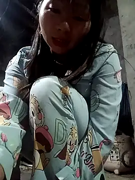 Snapshot of vangkt-cute chatting on February 15, 8:41 pm vangkt-cute online show from February 15, 8:41 pm