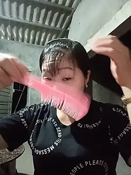 vangkt-cute online show from May 15, 12:14 pm