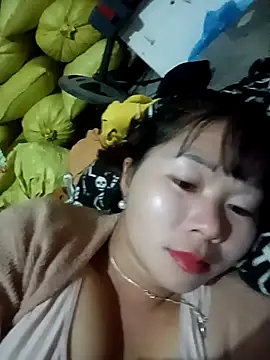 Snapshot of vangkt-cute chatting on December 3, 4:02 am vangkt-cute online show from December 3, 4:02 am