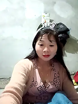 Snapshot of vangkt-cute chatting on December 20, 10:56 pm vangkt-cute online show from December 20, 10:56 pm