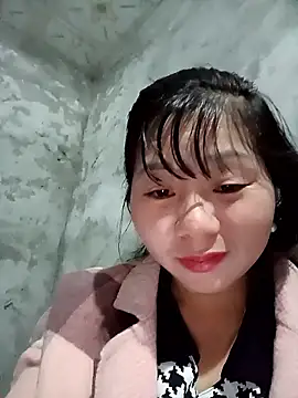 Snapshot of vangkt-cute chatting on January 8, 11:55 pm vangkt-cute online show from January 8, 11:55 pm