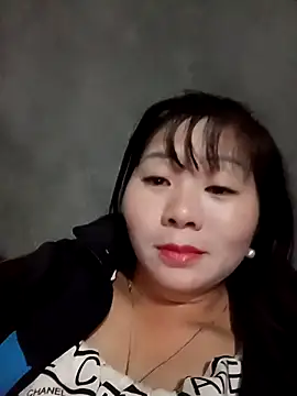 Snapshot of vangkt-cute chatting on January 7, 10:31 am vangkt-cute online show from January 7, 10:31 am