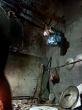 Snapshot of vangkt-cute chatting on February 15, 8:35 am vangkt-cute online show from February 15, 8:35 am