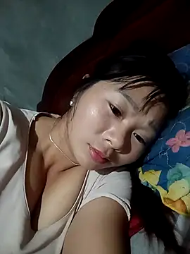 Snapshot of vangkt-cute chatting on December 4, 6:45 am vangkt-cute online show from December 4, 6:45 am