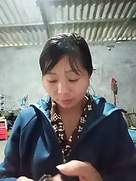 vangkt-cute online show from April 2, 10:00 am