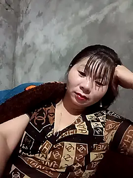 Snapshot of vangkt-cute chatting on February 11, 4:40 pm vangkt-cute online show from February 11, 4:40 pm