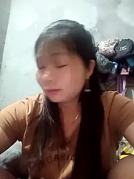 Snapshot of vangkt-cute chatting on February 22, 9:27 pm vangkt-cute online show from February 22, 9:27 pm