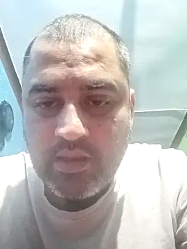 Snapshot of arjunforyou4 chatting on December 5, 1:32 pm arjunforyou4 online show from December 5, 1:32 pm