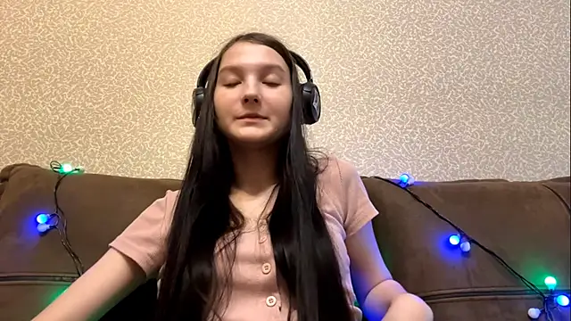 AurorAurora online show from December 19, 8:38 am