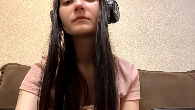 AurorAurora online show from November 29, 8:47 am