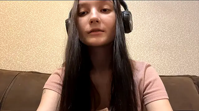 AurorAurora online show from December 1, 9:32 am