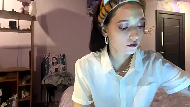 Snapshot of JamieRosten chatting on November 25, 12:27 pm JamieRosten online show from November 25, 12:27 pm