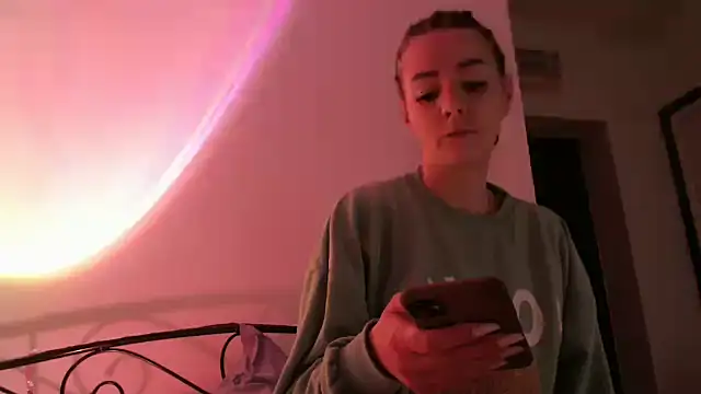 MissyDior8 online show from December 1, 6:14 am