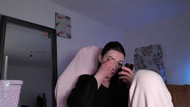 MissyDior8 online show from April 2, 7:15 am