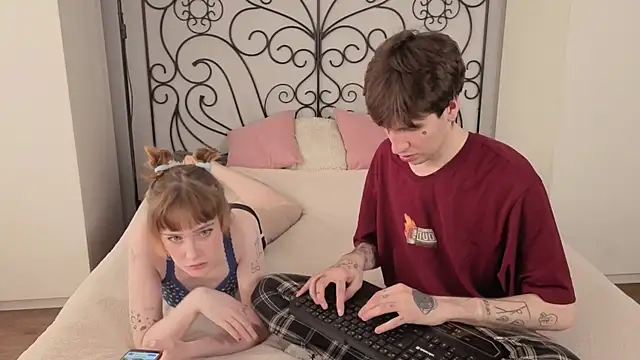 Danny loves Mary online show from May 30, 2:18 am