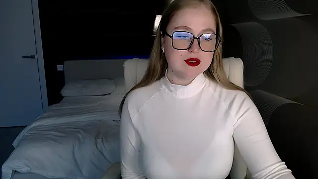 Kate Moan online show from January 15, 6:28 am