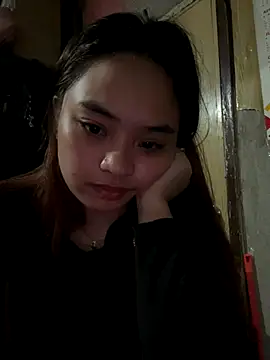 pinayyours18 online show from November 19, 1:27 am