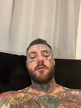 magicmichaell online show from March 15, 2:24 pm