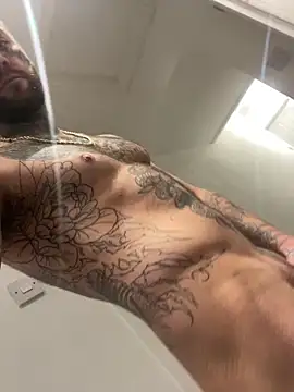 magicmichaell online show from November 10, 1:27 pm