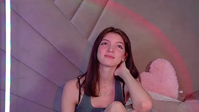 SophiaProve online show from December 4, 3:22 pm