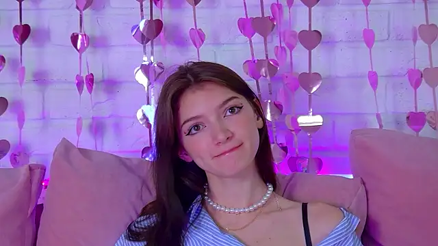 SophiaProve online show from February 12, 4:51 pm