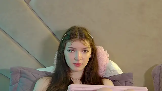 SophiaProve online show from May 19, 1:56 am