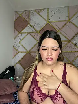 Amira Malia online show from April 14, 12:10 pm