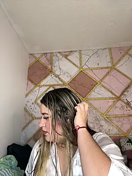 Amira Malia online show from April 5, 11:28 am