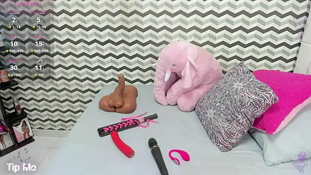 DENIS DALLAS online show from April 12, 4:32 pm