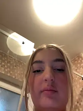 Marisaaasss online show from December 18, 10:30 am