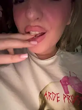 Marisaaasss online show from January 12, 1:18 pm