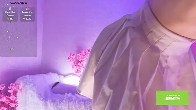 Kitty gaze online show from November 29, 2:50 pm