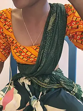 Snapshot of Rani__telugu chatting on February 19, 3:58 am Rani telugu online show from February 19, 3:58 am