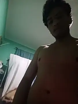 Snapshot of charlyver36 chatting on November 28, 3:28 am charlyver36 online show from November 28, 3:28 am