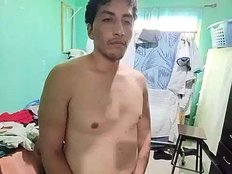 Snapshot of charlyver36 chatting on November 24, 9:37 pm charlyver36 online show from November 24, 9:37 pm