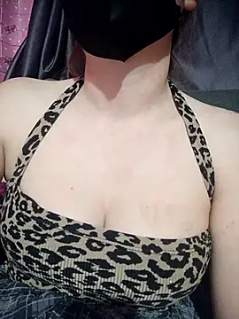 MiHeni online show from April 19, 4:41 pm