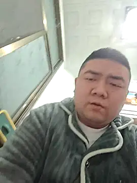 Snapshot of KAIKAI-888 chatting on December 1, 12:06 pm KAIKAI-888 online show from December 1, 12:06 pm