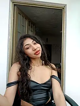 Emmaskinny online show from November 13, 7:18 pm