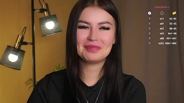 CoreenYorton online show from December 18, 1:11 am