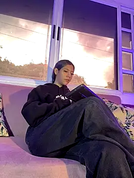 ReiAyanamy online show from December 19, 7:38 pm