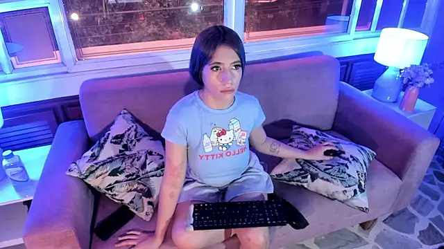 ReiAyanamy online show from January 14, 7:50 pm