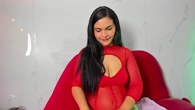 Snapshot of Alisson_Evans__ chatting on December 3, 3:18 am Alisson Evans online show from December 3, 3:18 am