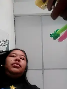 Sarahy- online show from November 18, 11:57 am