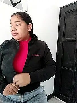 Sarahy- online show from November 30, 11:55 am