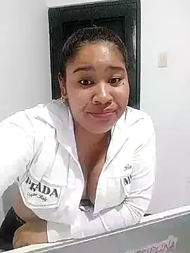 Sarahy- online show from November 23, 5:39 am