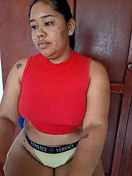 Sarahy- online show from April 13, 3:05 pm